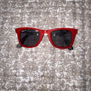 Ray-Ban Wayfarer Red Sunglasses marbel print on legs